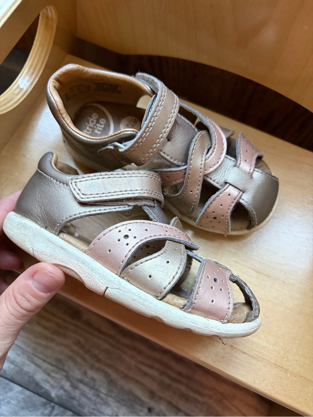 Stride rite Metallic Pink and Taupe Leather Sandals 8